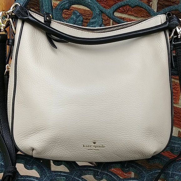 kate spade Handbags - Kate Spade Shoulder Bag